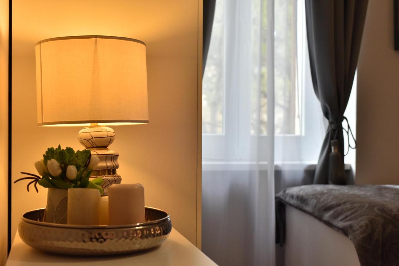 Zadar Center Beach Apartment - Directly On The Sea エクステリア 写真